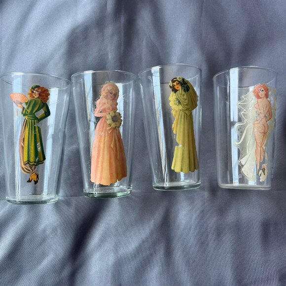 Vtg Pin Up Girl Peek A Boo Drinking Glasses Set of 4 Risque Novelty Collectible - Picture 1 of 11